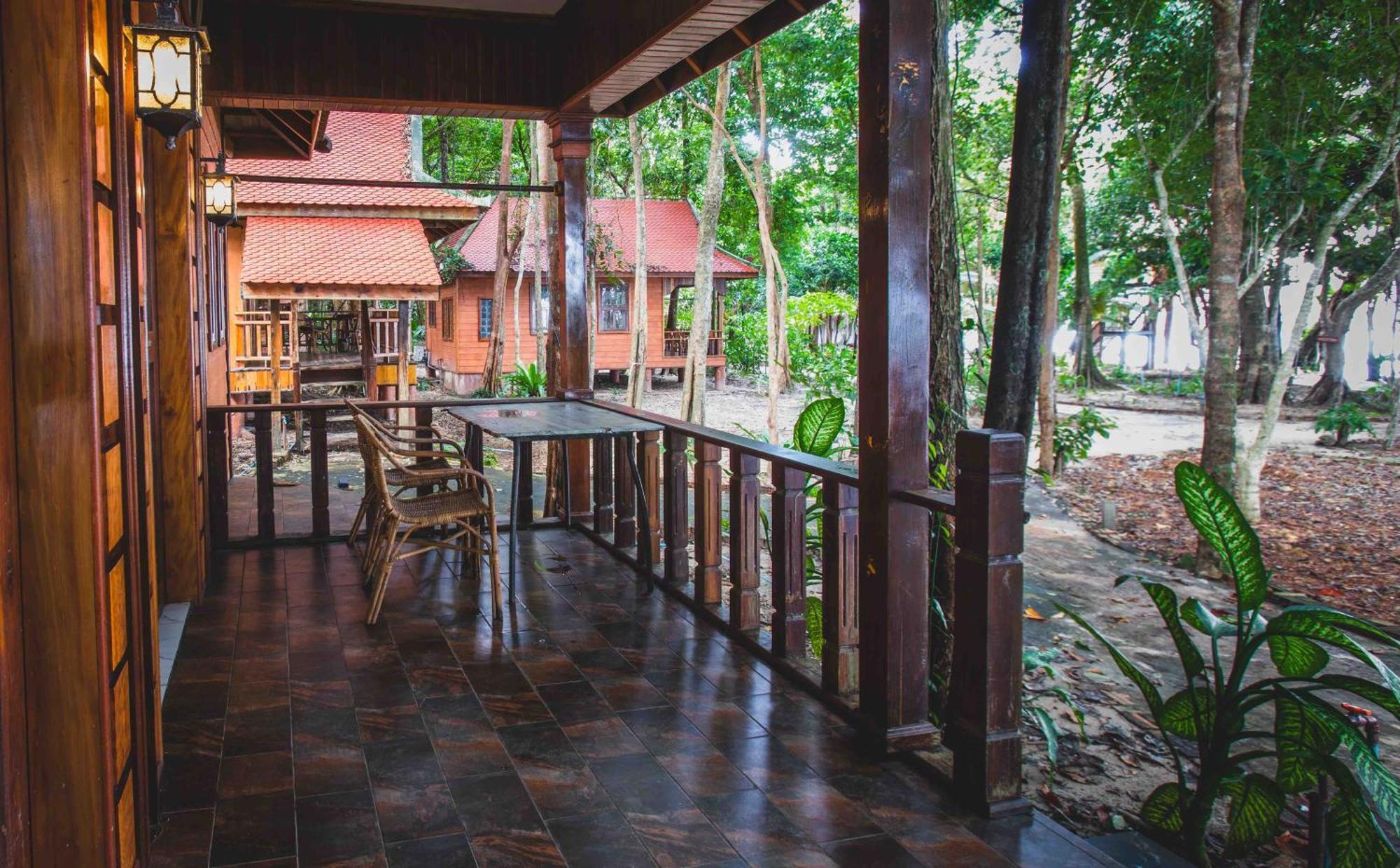 Tree House Bungalows Kaoh Touch Exterior photo